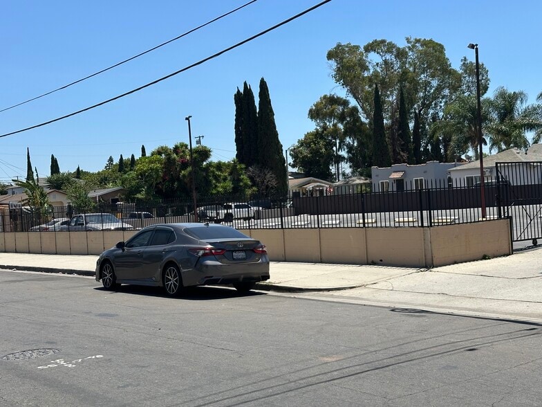More Photos Of 2008 E 87th St, Los Angeles Schools For Sale