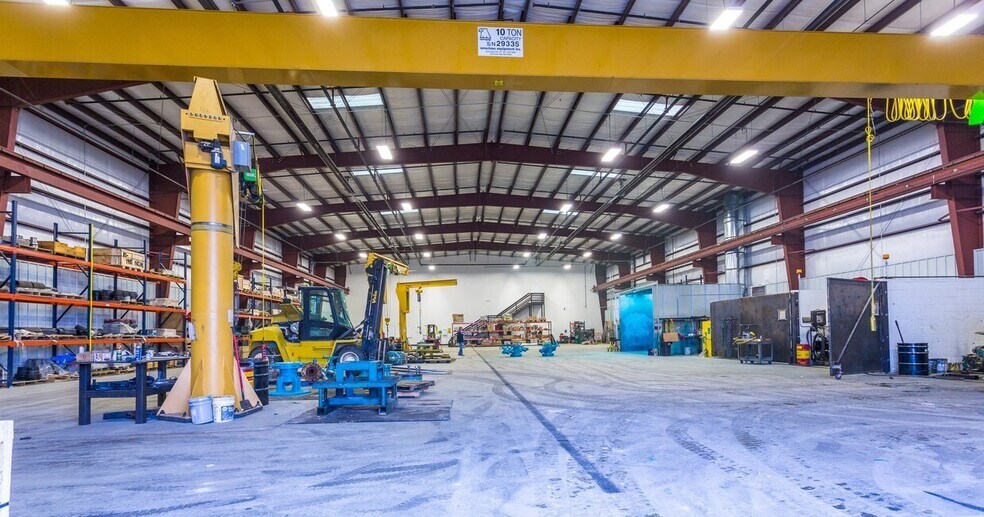 More Photos Of 8560 Delta Dr, Casper Warehouse For Lease