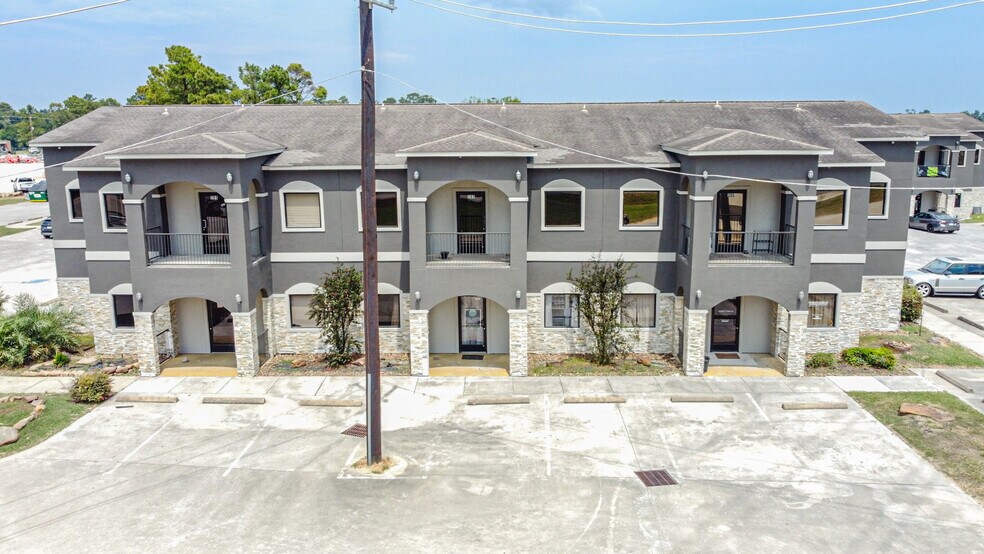 More Photos Of 20550 Townsen Blvd, Humble Loft Creative Space For Sale