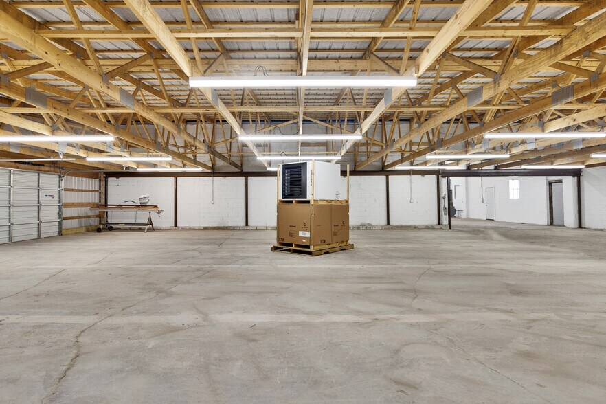 More Photos Of 65 Atlas Rd, Uniontown Manufacturing For Sale