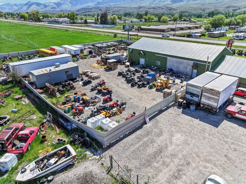 More Photos Of 5 Demick Ln, Salmon Auto Repair For Sale