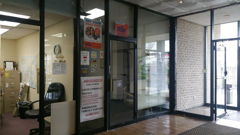 More Photos Of 5612 Saint Barnabas Rd, Oxon Hill Office For Sale