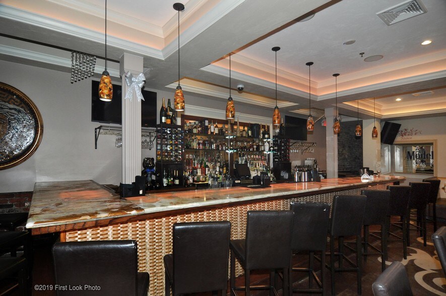 More Photos Of 146 Acorn St, Providence Freestanding For Sale