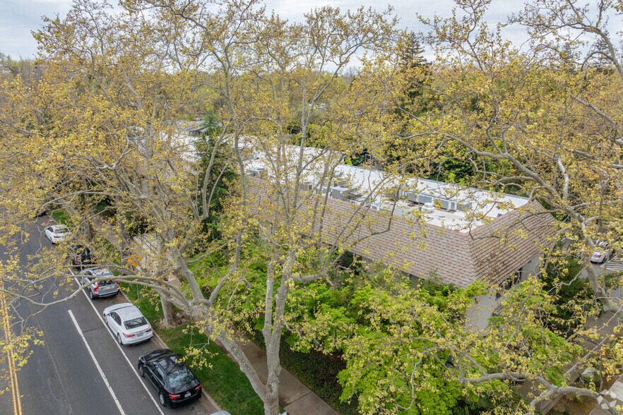 More Photos Of 2650 21st St, Sacramento Medical For Lease