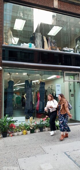 More Photos Of 41 W 36th St, New York Office For Sale