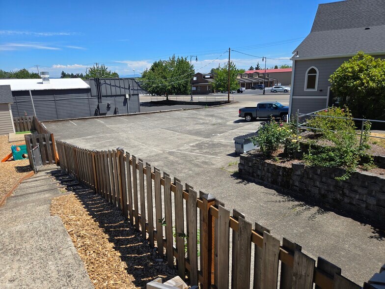 More Photos Of 6005 NE 110th Ave, Vancouver Office For Lease