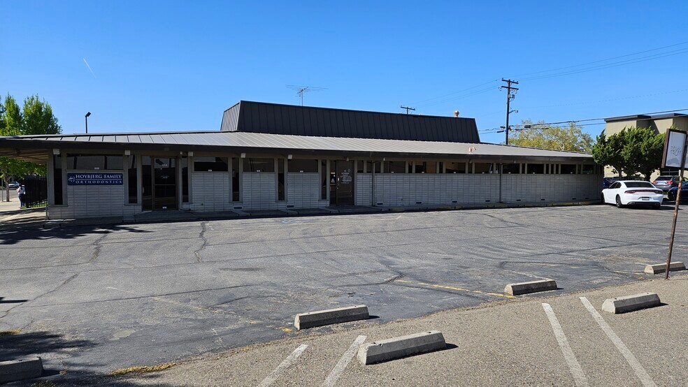 More Photos Of 1212-1214 12th St, Modesto Medical For Lease