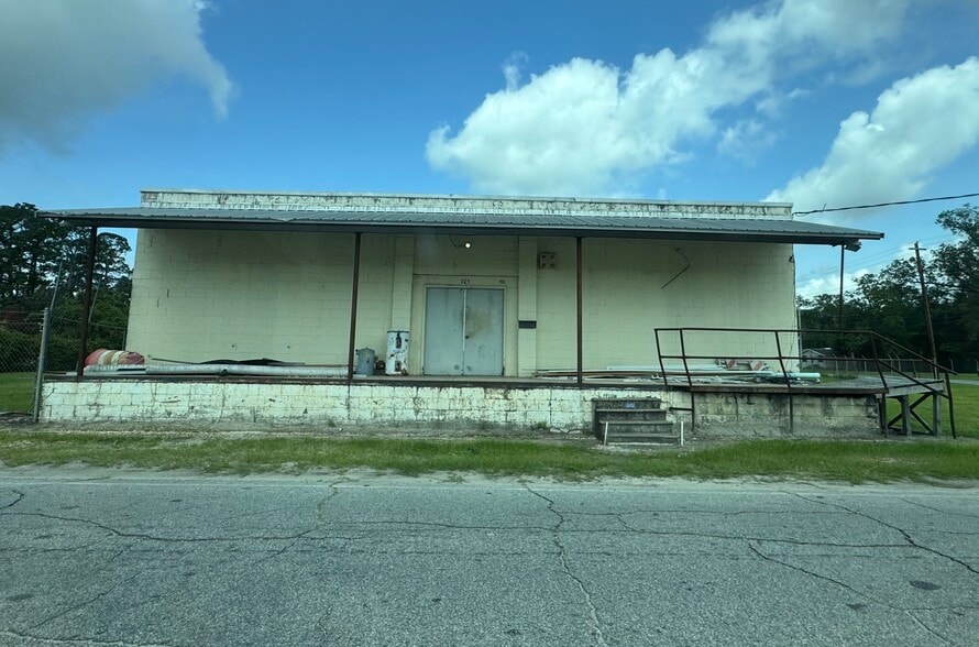More Photos Of 1108 Crosby St, Waycross Apartments For Sale
