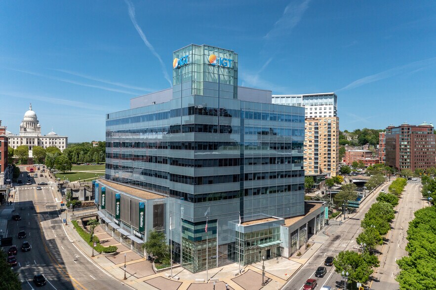 More Photos Of 10 Memorial Blvd, Providence Office For Lease