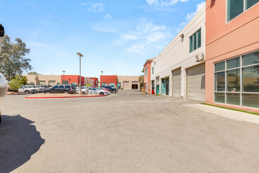 More Photos Of 4570 Donovan Way, North Las Vegas Light Distribution For Sale