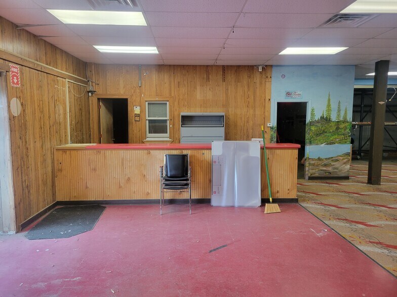 More Photos Of 4786 State Highway 30, Amsterdam Specialty For Sale