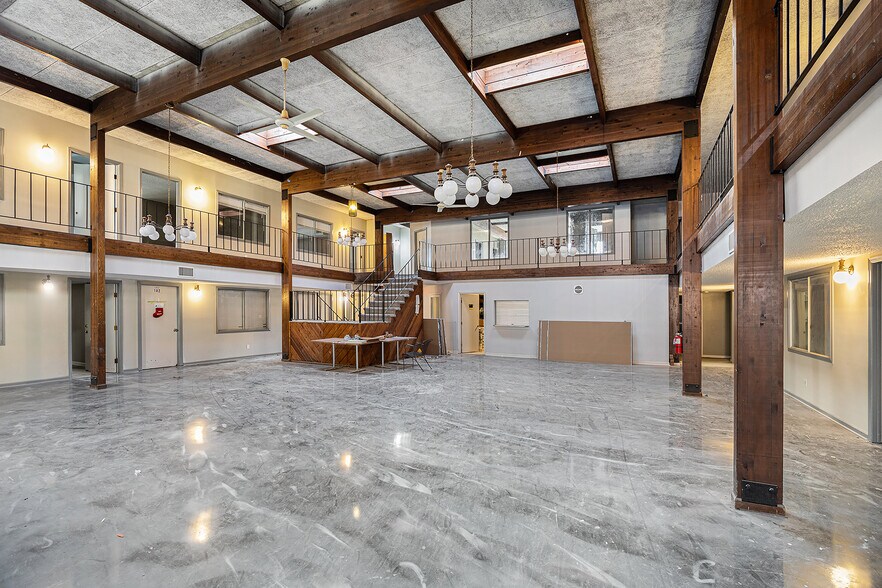 More Photos Of 6016 Leavenworth Rd, Kansas City Apartments For Sale