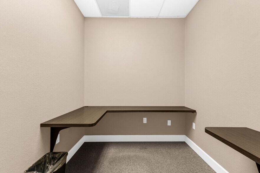 More Photos Of 425 Cross St, Punta Gorda Loft Creative Space For Lease