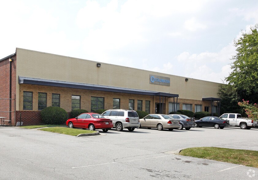 More Photos Of 1396 Chattahoochee Ave NW, Atlanta Warehouse For Lease