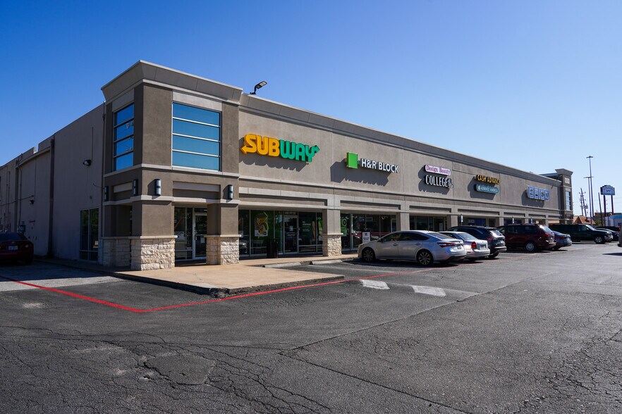 More Photos Of 1401-1491 Spring Cypress Rd, Spring Unknown For Lease