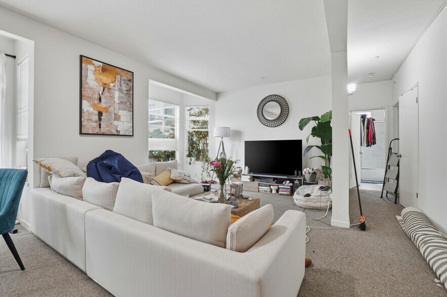 More Photos Of 1400 Jones St, San Francisco Apartments For Sale