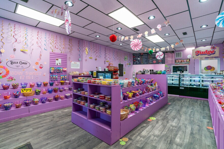 More Photos Of 217 W Main St, Washington General Retail For Sale