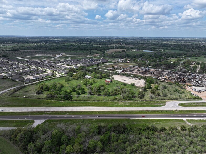 More Photos Of 1030 Dixie Rd, Brenham Land For Sale