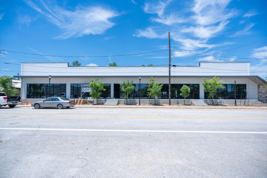 Primary Photo Of 2400-2406 Main St, Waller Storefront For Lease