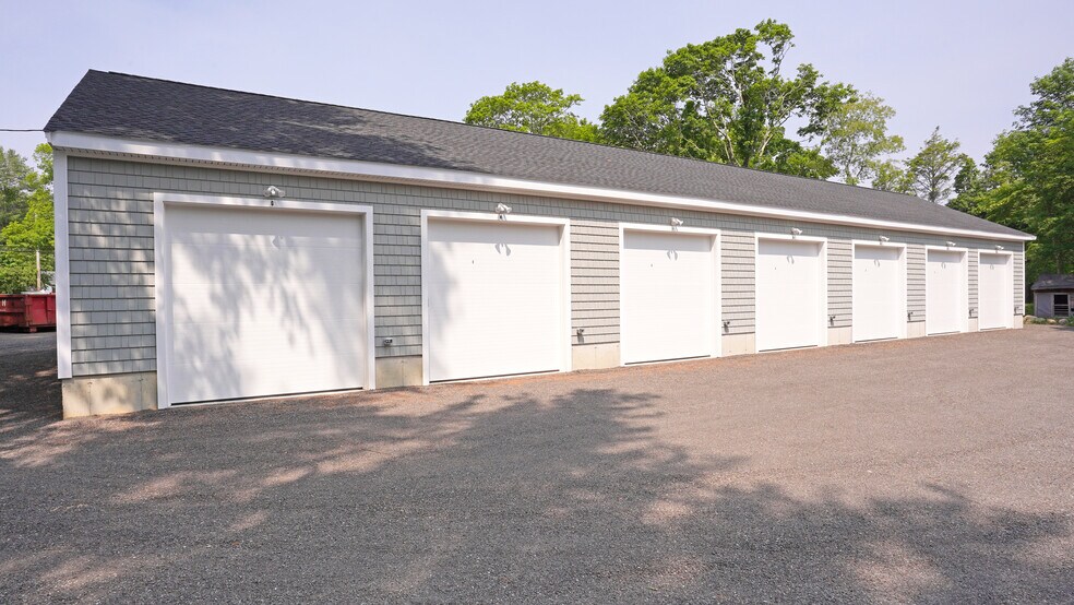 More Photos Of 341 Wareham St, Middleboro Self Storage For Lease