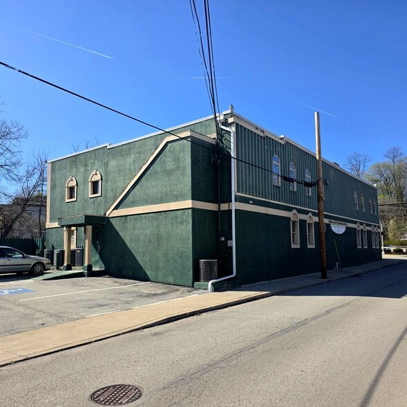 More Photos Of 302 W Otterman St, Greensburg Office For Sale