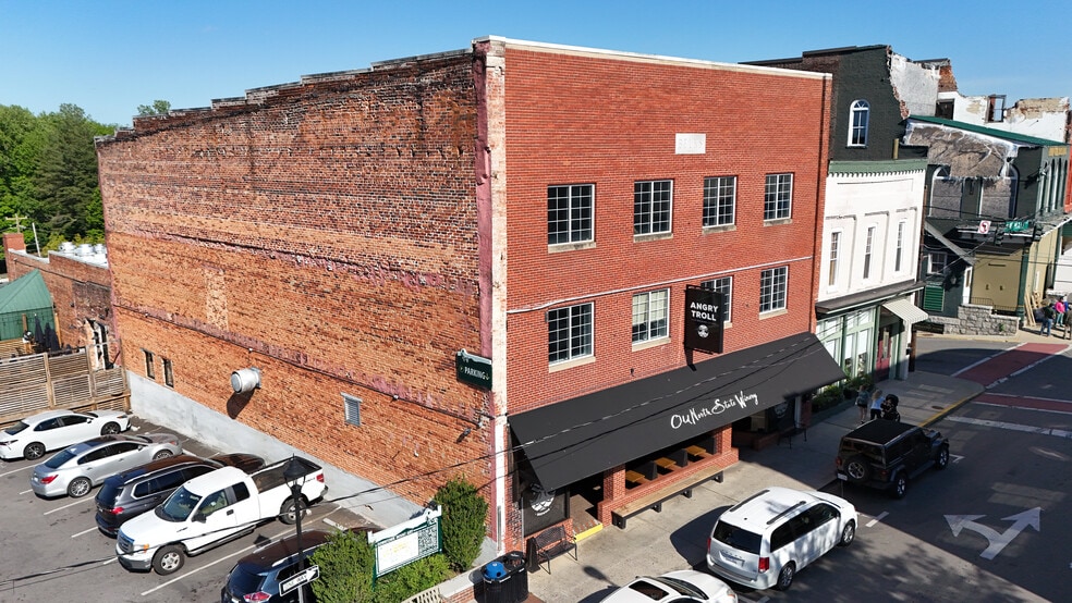 More Photos Of 308 N Main St, Mount Airy Storefront Retail Office For Sale