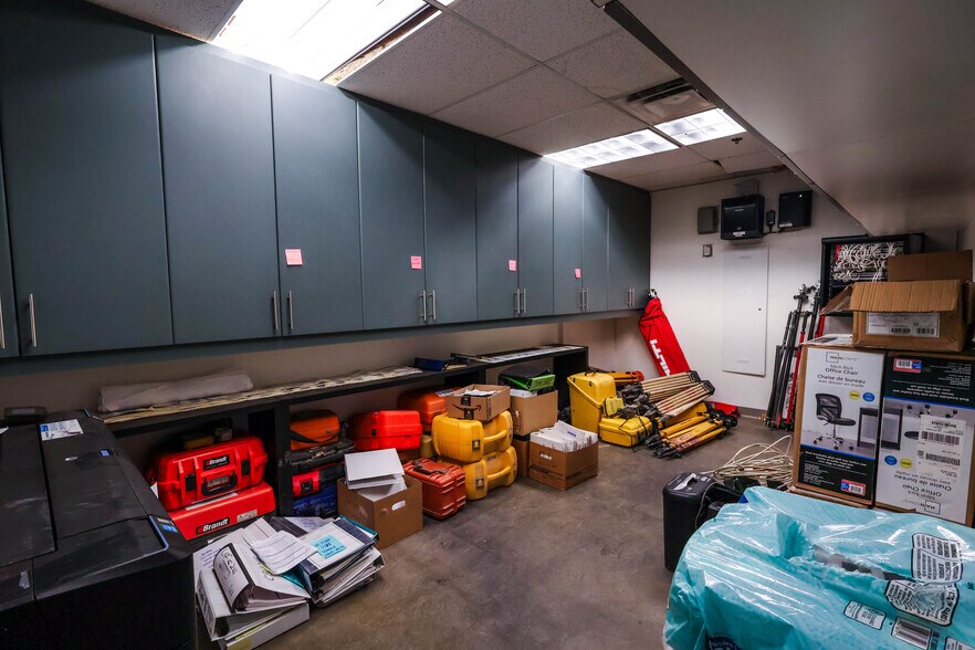 More Photos Of 26620 56 Ave, Langley Twp Warehouse For Sale