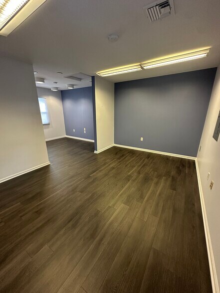 More Photos Of 71 Cedar Ave, Hershey Office For Lease