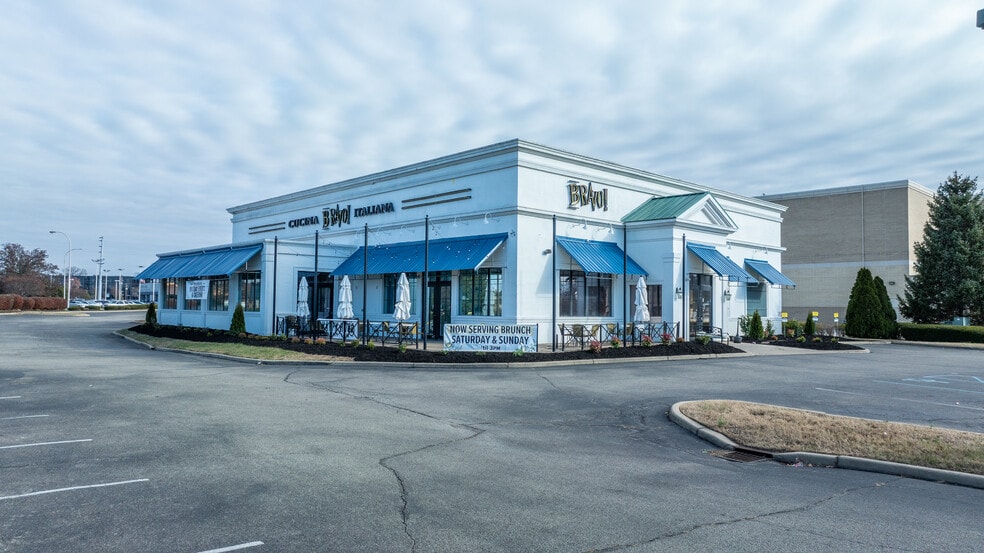 More Photos Of 206 Bullitt Ln, Louisville Restaurant For Lease