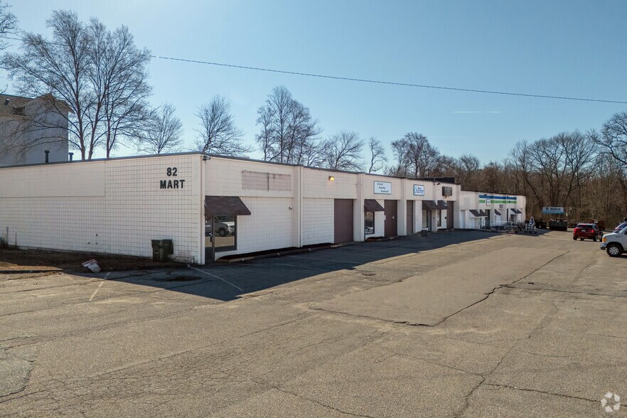 More Photos Of 82 Boston Post Rd, Waterford Warehouse For Lease