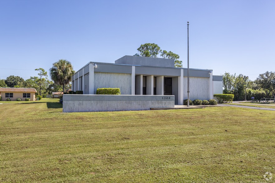 More Photos Of 1300 N 15th St, Immokalee Bank For Sale