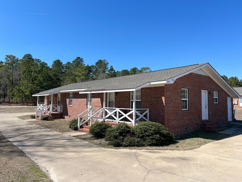 More Photos Of 6043 Charles Ave, Fayetteville Apartments For Sale