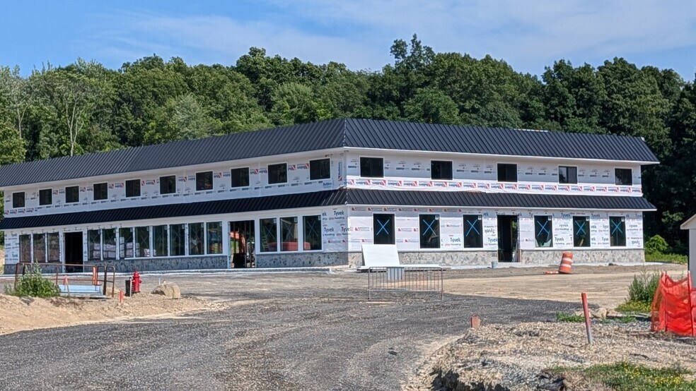 More Photos Of 432 Temple Hill Rd, New Windsor Township Warehouse For Lease