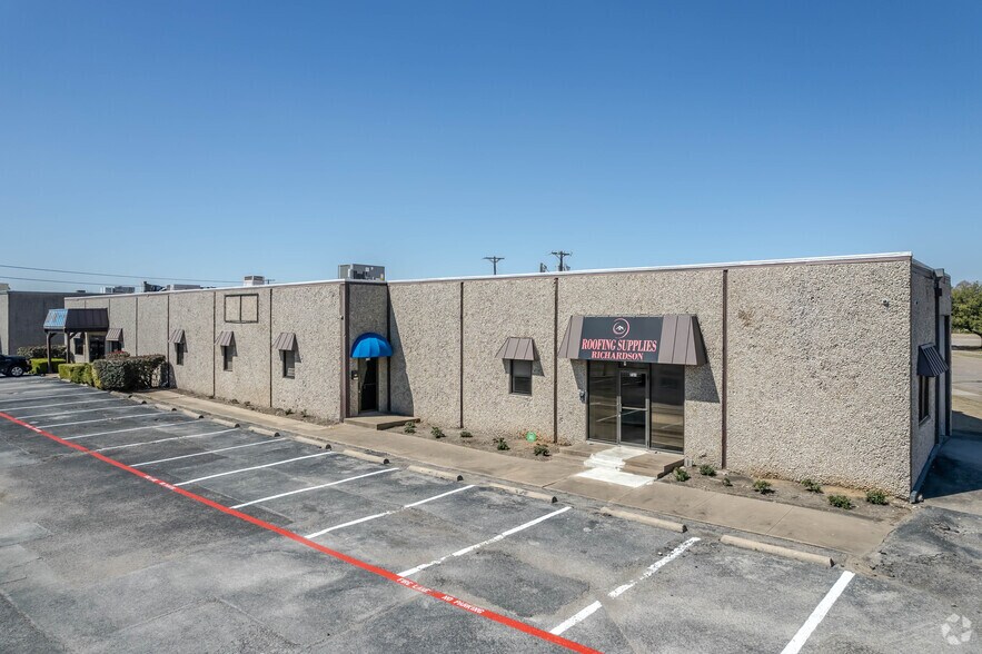 More Photos Of 716-722 Lingco Dr, Richardson Storefront Retail Office For Lease