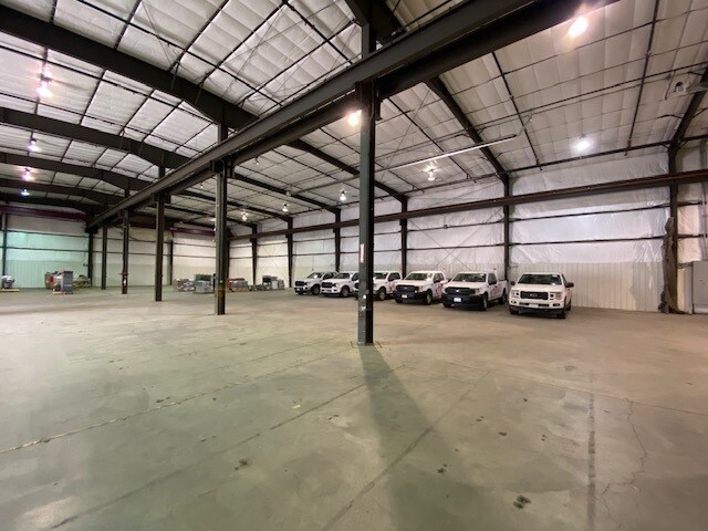 More Photos Of 11601 E 33rd Ave, Aurora Warehouse For Lease