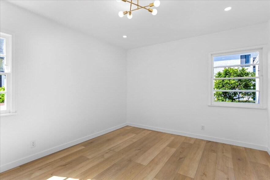 More Photos Of 2218 24th St, Santa Monica Apartments For Sale