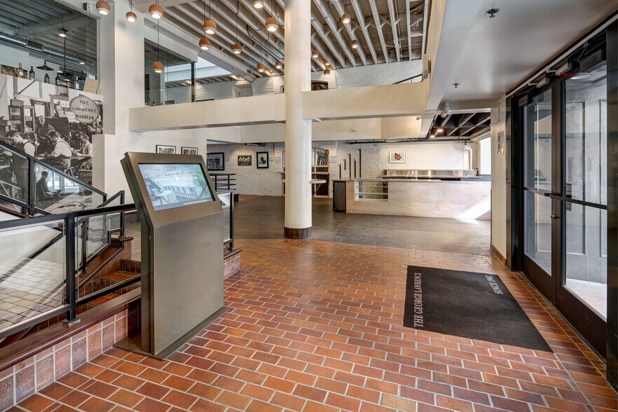 More Photos Of 308 SW 1st Ave, Portland Office For Lease