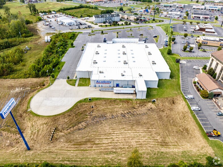 More Photos Of 150 McBride Ln, Paducah Freestanding For Sale