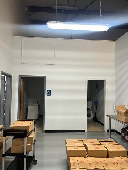 More Photos Of 5107 Unicon Dr, Wake Forest Warehouse For Sale