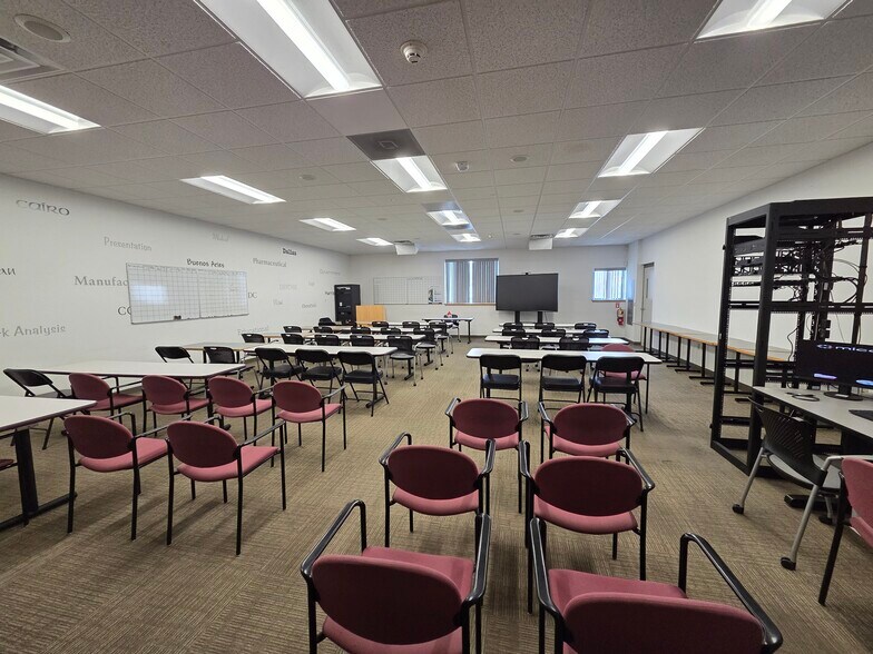 More Photos Of 1902 Vultee St, Allentown Warehouse For Sale