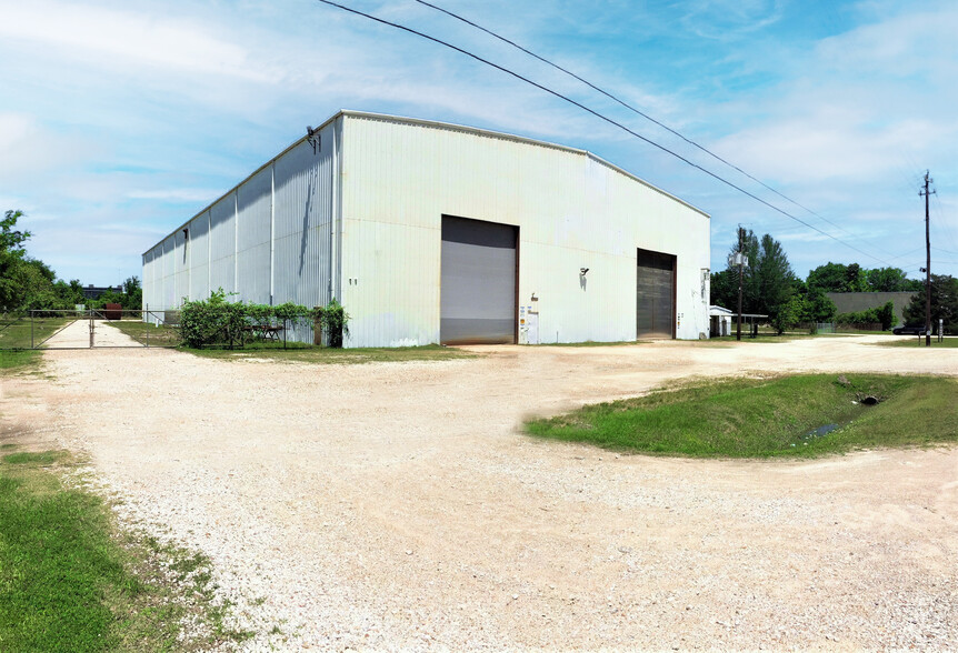 Primary Photo Of 7020 Cotton Dr, Houston Manufacturing For Lease