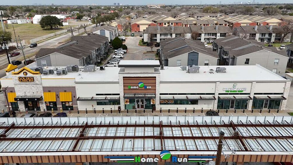 More Photos Of 6690 W Airport Blvd, Houston Fast Food For Lease