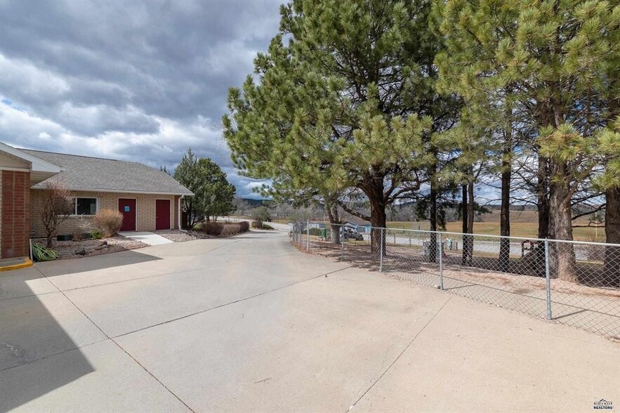 More Photos Of 4021 Range Rd, Rapid City Schools For Sale