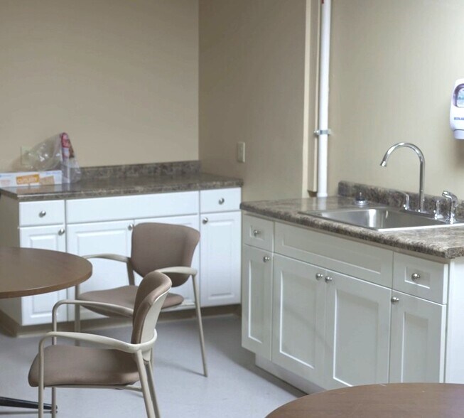 More Photos Of 600 E Main St, Richmond Medical For Lease