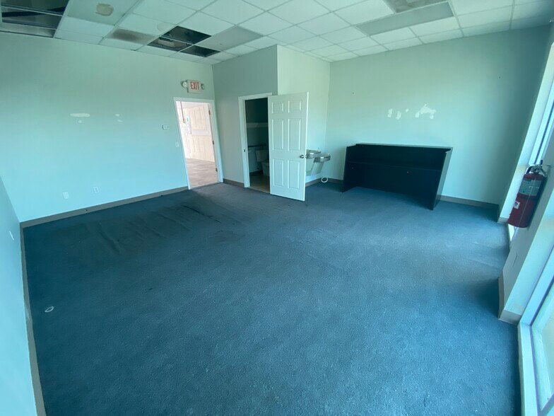 More Photos Of 6640 Taylor Rd, Punta Gorda Light Distribution For Lease