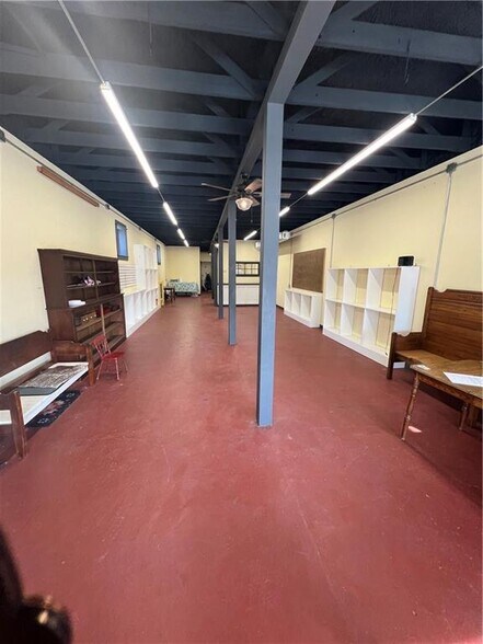 More Photos Of 117 Franklin St, Pomona Storefront Retail Office For Sale