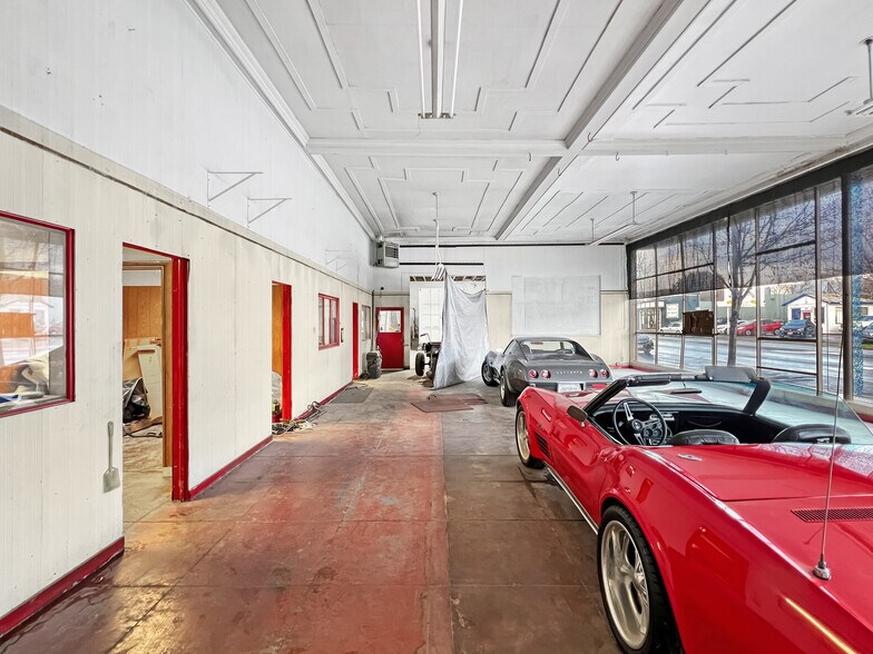 More Photos Of 301 N Petaluma Blvd, Petaluma Freestanding For Lease