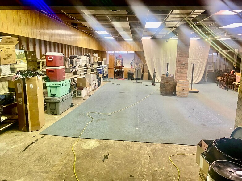 More Photos Of 115 W 4th St, Bethlehem Storefront For Lease