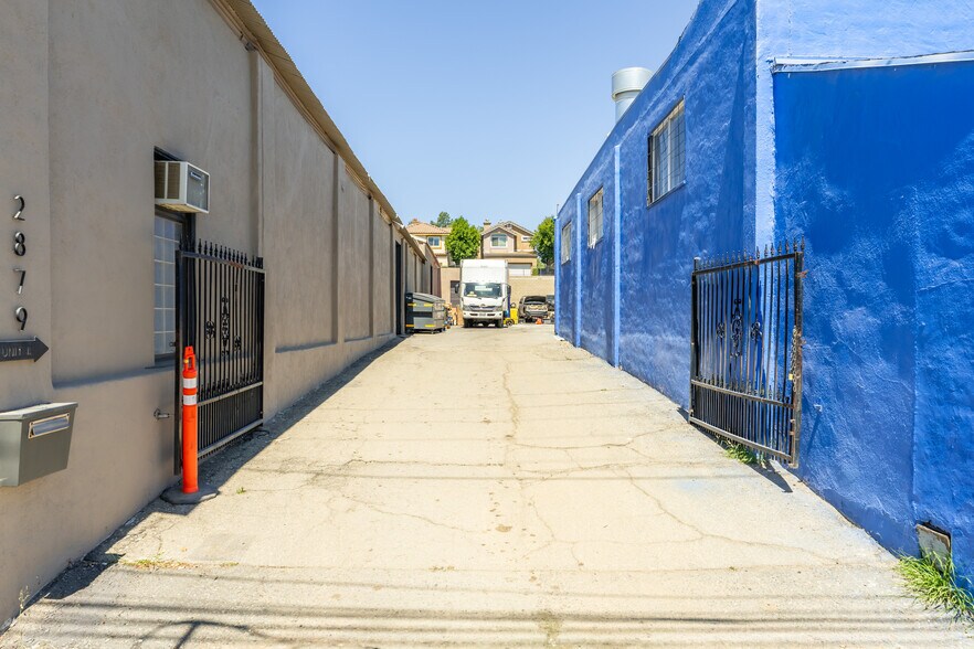 More Photos Of 2879 Main St, Riverside Warehouse For Sale