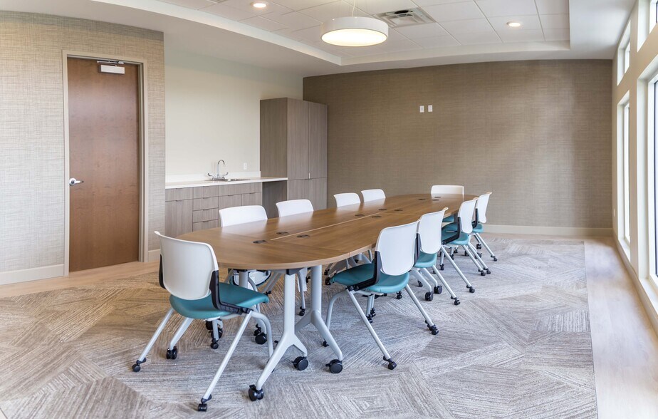 More Photos Of 470 Malabar Rd SE, Palm Bay Medical For Sale